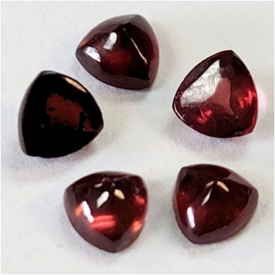 5 Garnet Trillion Sugarloaf Gemstone Cabochons (N) Approximate size 5mm